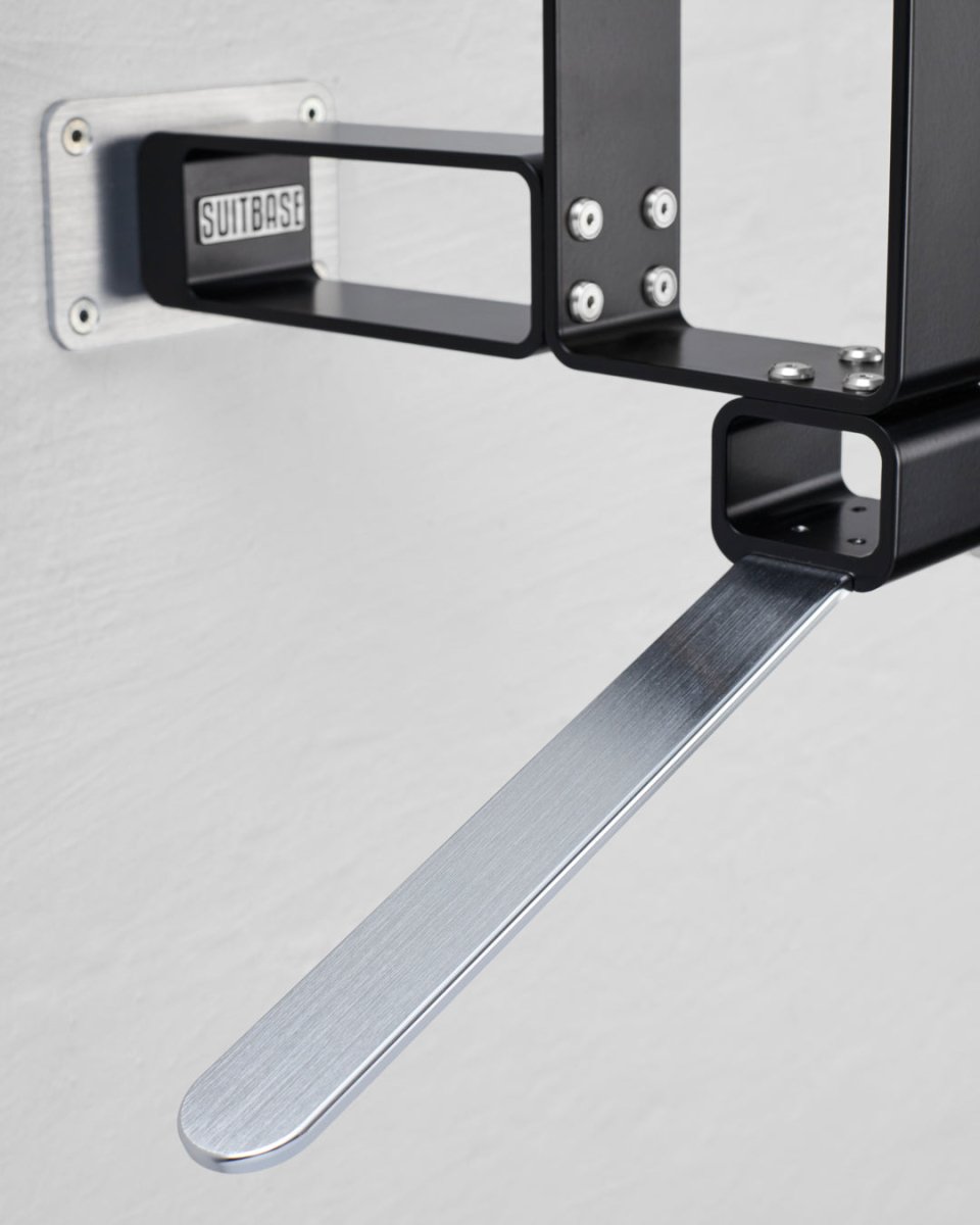 SUITBASE® - PRO V4 - Midnight Black - Motorrad Garderobe