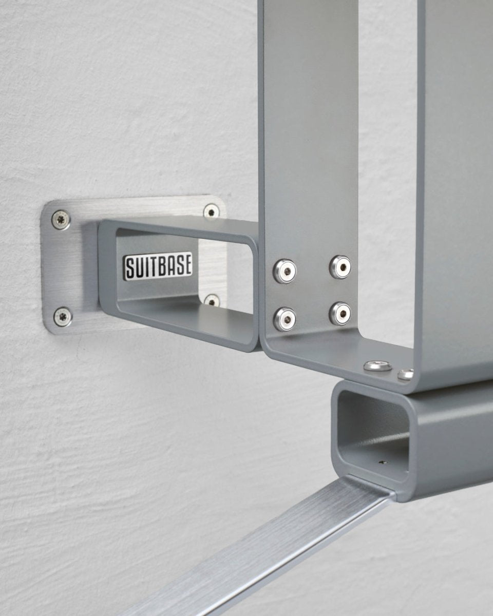 SUITBASE® - PRO V4 - Graphite Silver - Motorrad Garderobe