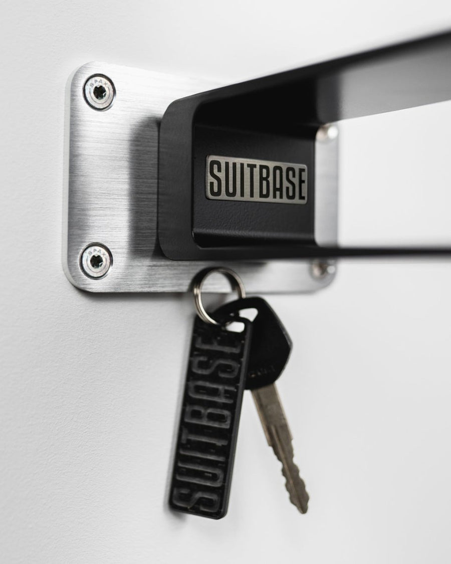 SUITBASE® - PRO V4 - Apex White - Motorrad Garderobe