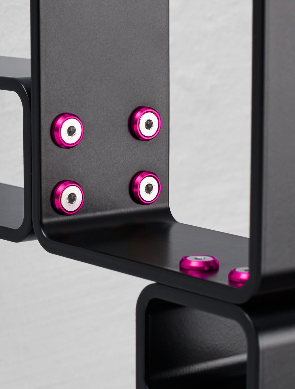 DETAIL: Pink