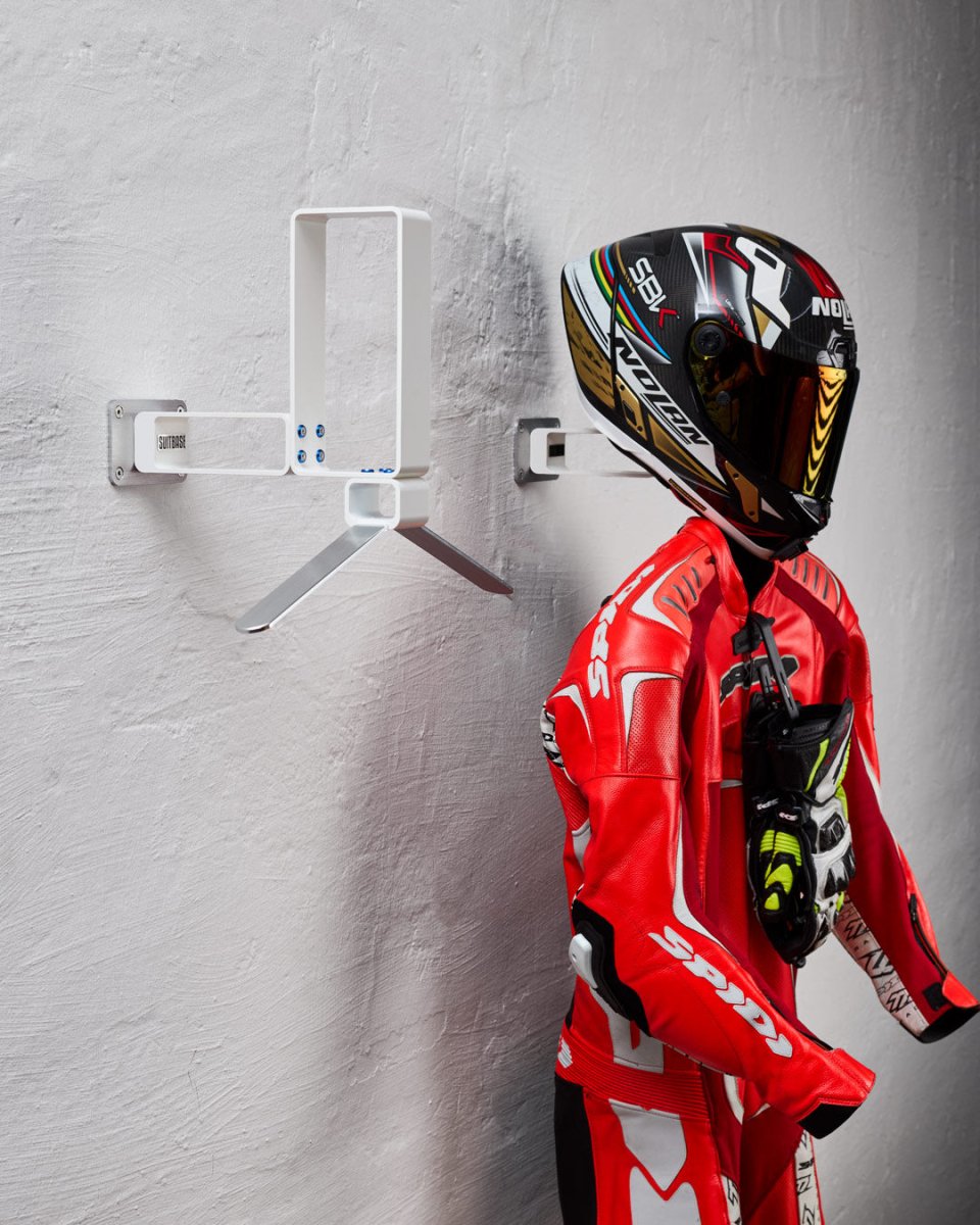 SUITBASE® - PRO V4 - Apex White - Motorrad Garderobe
